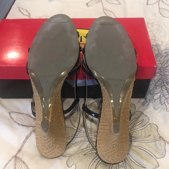 Talbots Strappy Wedge - Picture 8 of 11